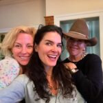 Angie Harmon Instagram - Well THAT was FUN! Thank you to @outsidefndn for an AMAZING DAY!! This incredible organization works hard to support our kiddos to get off their screens & back to playing & spending time outside! Thank you Ron Miele for your support! Love my low country people!! ❤️❤️❤️ #blessed #grateful #lowcountry #lowcountrylife #kiddos #gooutside #kidsinkayaks