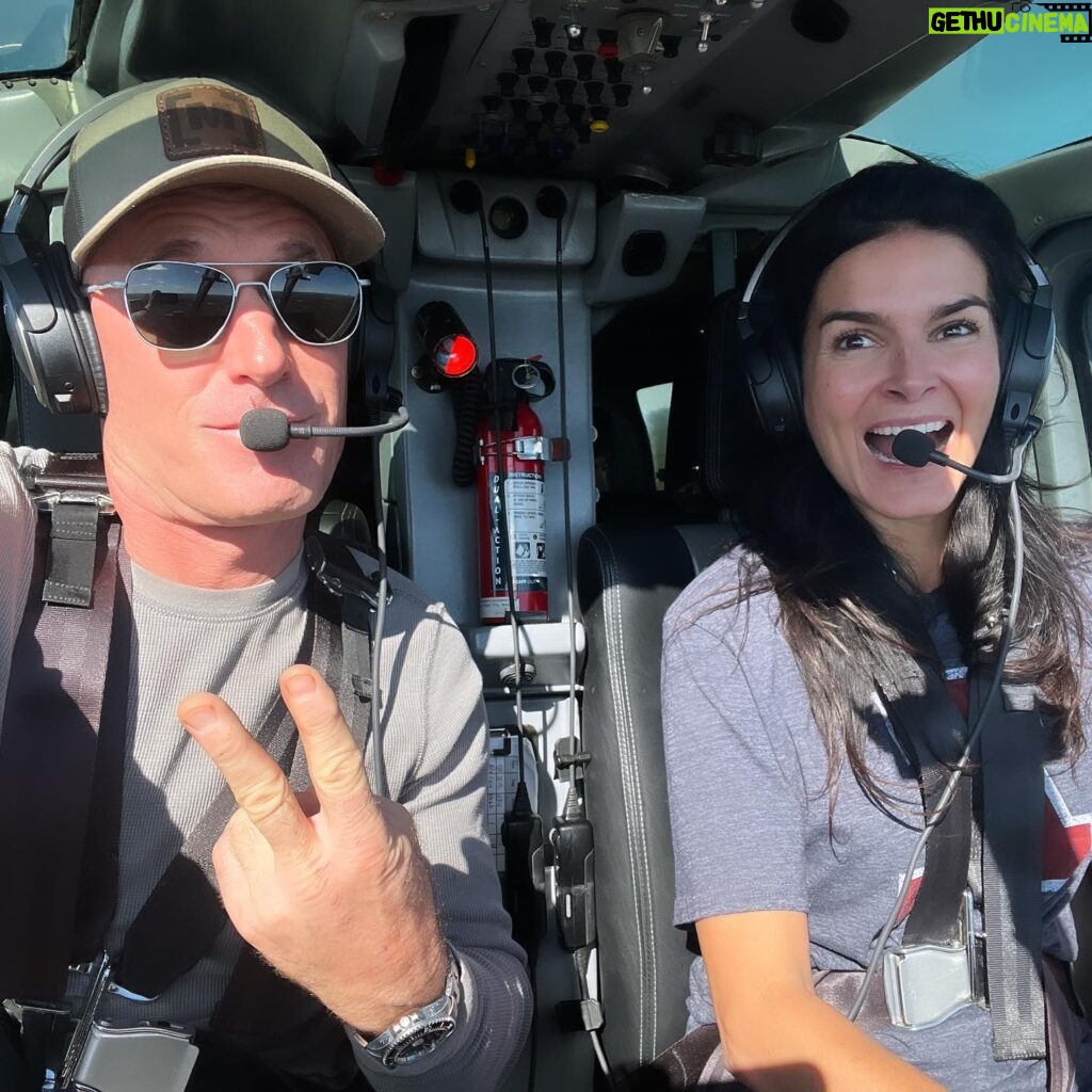 Angie Harmon Instagram - Sweet Home Alabama!! Thank you @johncassimus for an EPIC weekend! You & yours are THE BEST & I love y’all to the moon & back! Hug Mrs Dot for me! ❤️🚜🚁🍽️🍻 #blessed #grateful #rolltide