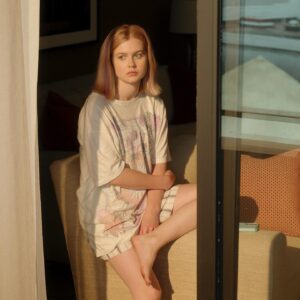 Angourie Rice Instagram - episode 4 of #TheLastThingHeToldMe is here! on @appletv! woah! go watch it! 

❓🎓➗📚💕