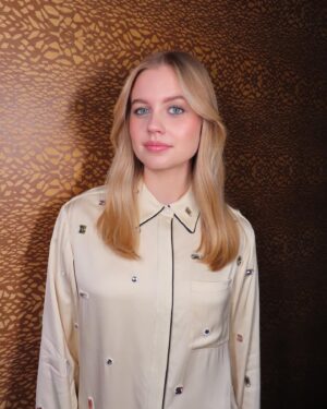Angourie Rice Instagram - 💎💎💎

styling: @sarahslutsky 
hair: @claraleopard 
makeup: @katrinakleinmakeup 

suit: @31philliplim 
shoes: @sergiorossi 
bag: @michaelkors 
jewels: @spinellikilcollin
