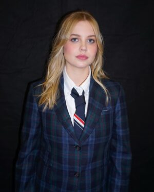 Angourie Rice Instagram - 2 mean looks in 1 day💋

styling: @sarahslutsky 
hair: @kattthompson 
makeup: @katrinakleinmakeup 

suit: @thombrowne 
pink: @versace