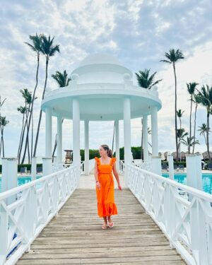 Anick Dumontet Instagram - Formidable escapade de 5 jours à Punta Cana dans la section “The Reserve” au @paradisusbymelia_eng 🧡🧡🧡

The Reserve Paradisus Palma Real est un complexe luxueux et exclusif, conçu pour offrir une expérience de vacances exceptionnelle et inoubliable… le tout inclus à son meilleur!