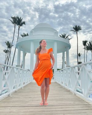 Anick Dumontet Instagram - Formidable escapade de 5 jours à Punta Cana dans la section “The Reserve” au @paradisusbymelia_eng 🧡🧡🧡

The Reserve Paradisus Palma Real est un complexe luxueux et exclusif, conçu pour offrir une expérience de vacances exceptionnelle et inoubliable… le tout inclus à son meilleur!