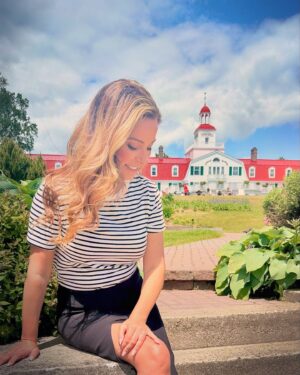 Anick Dumontet Instagram - Superbe passage à Tadoussac! Vous y êtes déjà allés? C’est magnifique! 😍 Si vous aussi vous trouvez cet endroit extraordinaire, mettez un ❤️