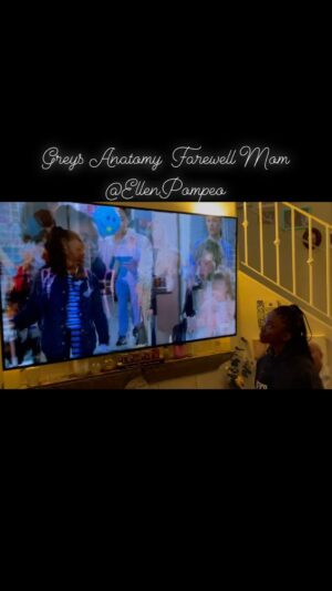 Aniela Gumbs Instagram - @ellenpompeo thank you for the advice you are a great actress and tv mom #greysanatomy #farewell #tgit #ellenpompeo #anielagumbsThank you @greysabc @shondarhimes  @shondaland  @therealdebbieallen @disney @abcnetwork #lovetoact #actress #castingcall #work #blackhistorymonth  #teenager #like #follow #comment #love