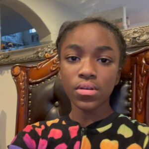 Aniela Gumbs Instagram - First week of school homework already... Miss #greysanatomy #tgit  #zola #anielagumbs #work #lovetoact  #cast @greysabc  #like #follow #comment #love #covidtest #pandemic #staysafe
