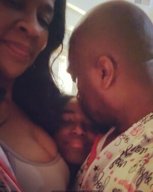 Aniela Gumbs Instagram - Merry Christmas and Happy New Year to everyone  with Love #Zola #Anielagumbs #family #Christmas #2021 #pandemic  #cute #gifts #GumbsStyle  #dancingwithmyparents #like #comment #followme