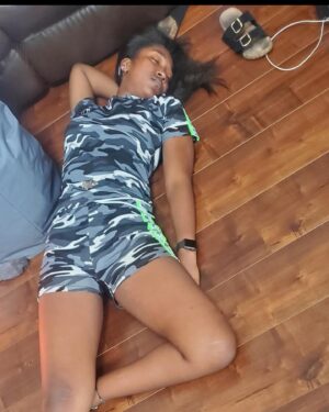Aniela Gumbs Instagram - Lol when your pics are cut off. Happy Birthday D’Ani see you when you get back love you @danigumbs_art