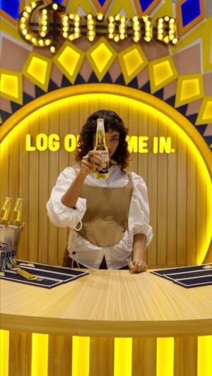 Anjali Sivaraman Instagram - Basking in the glow of great vibes, fashion, Corona and some limes @lakmefashionweek.

#LogOffLimeIn #CoronaIndia #LakmeFashionWeek #SummerEscapes #UnwindInStyle #LFW #FDCI