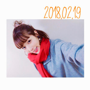 Anju Inami Instagram - おこんばんは。
．
2月19日発売された
雑誌｢ウルトラジャンプ 3月号｣にて
CYaRon!が大特集されてますのん！
．
水族館での撮影ともあって
テンションあがりまくり。
．
小さい頃から
海の中にいるみたいな
幻想的なあの空間が大好き。
．
エサやりもできてね！すごかったの！
いないかと思いきや…
奥底からぶわァァァ！て!!!笑
．
楽しかったなあ。
．
そんな姿がいっぱいつまった
雑誌｢ウルトラジャンプ 3月号｣
よろしくお願い致しますー！
#lovelive #lovelivesunshine #aqours #chikatakami #inamianju #cyaron #CYR #ウルトラジャンプ #3月号