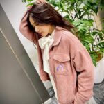 Anju Inami Instagram - 〝EVISU JEANS〟Opening Party 👠 ． 着用：オーバーサイズ コーデュロイシャツジャケット ． 先日の #ぽしゅら にてお話していたのは こちらでした( ˙˘˙ )。 ． たうんの神の写真のうまさたるや。 ． #evisujeans #autumn #inamianju