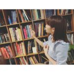 Anju Inami Instagram - こんにち～ 雑誌｢VOICE BRODY vol.2｣ 発売日ぃ！！いえーいっ ． 以前、私はBRODYさんの方で 素敵なお写真&インタビューを 掲載して頂いたのですが…！ ． 今回は｢VOICE BRODY｣さんで なんと Aqours 表紙を務めさせて頂きました…！ 本当に嬉しいぃぃ。 ． 初のクルージングロケとか すごおおお！！ってなってました。笑 幻想的で優しい、 あたたかいカットもたくさん。 ． 是非よろしくお願い致します！ #lovelive #lovelivesunshine #aqours #chikatakami #inamianju #雑誌 #voicebrody #2月26日