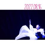 Anju Inami Instagram - こんばんは。 夜遅くにごめんね。 ． 今日、20時半頃に 私からもツイートさせて頂きましたが、 東の魔女 役で出演予定の ミュージカル 『DOROTHY〜オズの魔法使い〜』 8月20日〜26日の 東京公演中止のお知らせ。 ． 日々について行くのが必死な中、 久しぶりにできたついったさんが 素敵な色のお話でなくて、 ほんと、申し訳ない。 ． みんなには、 少しでも多く笑顔で居て。と 日々、心から願うばかりで。 ． だから今週分の #anju_RCC に みんなが少しでも安心できますようにと。 〝いま〟の私を たくさん乗っけてきました。 ． なんら変わりない 〝私〟と〝いつも〟かもしれませんが それがいま出来る最大限、みんなの心へ 寄り添える形なのかなって。 だからのんびり、ゆったり お喋りしてきました。 ． そして、今日は 決まった時からうずうずワクワクして 嬉しくてずっと言いたかった お知らせがありました。 ． いまはみんなの心が ジェットコースターしてしまいそうなので、 また改めて 明日か、明後日頃に、 お知らせをさせてください…！！ ． やっぱり、嬉しいことは みんなで同じ気持ちで 喜びを分かち合いたいと思うから…。 どうぞ、よろしくお願い致します！！ ． 夜分に、ちと長い想いを 読んでくれてありがとう。 ． それでは、また更新しますね 愛を込めて。🍃