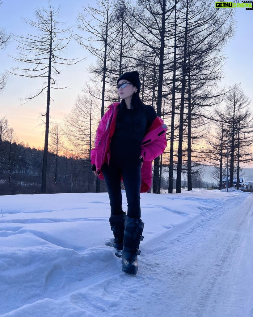 Ankhmaa Gankhuyag Instagram - Canada goose, baffin -тэй өвөл дулаахаан⛄️🧣🧤 @seven_summitsstore 🛍️