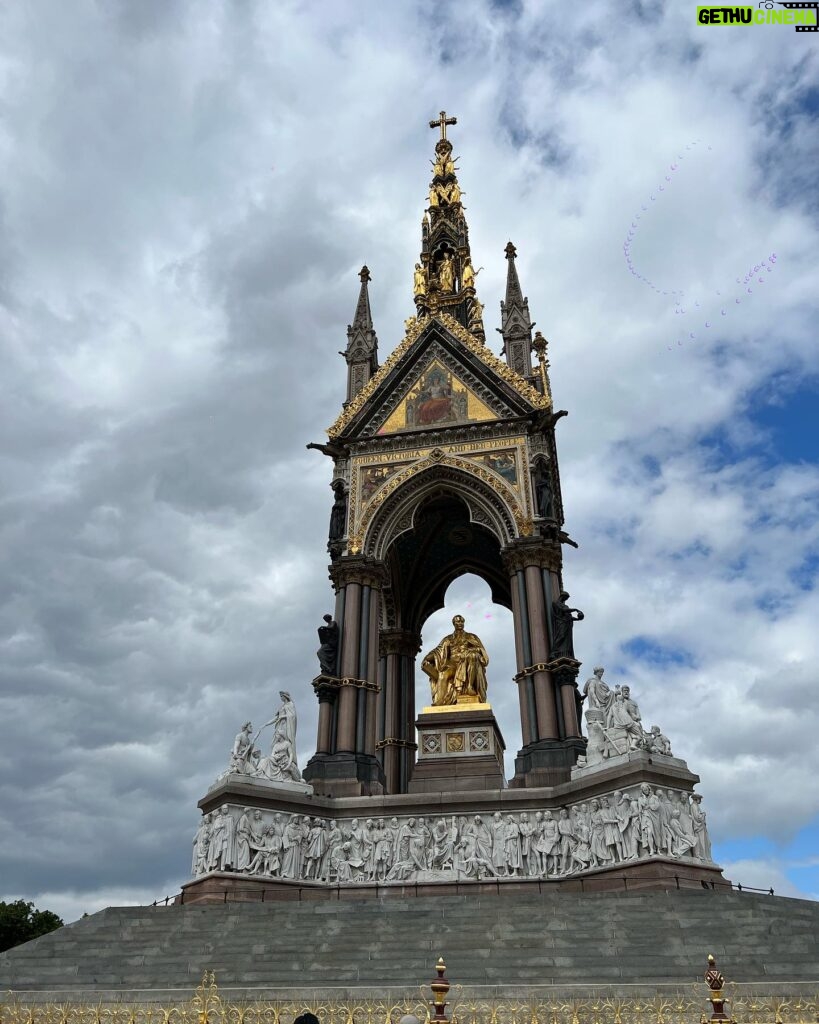 Ankhmaa Gankhuyag Instagram - ❤️🇬🇧