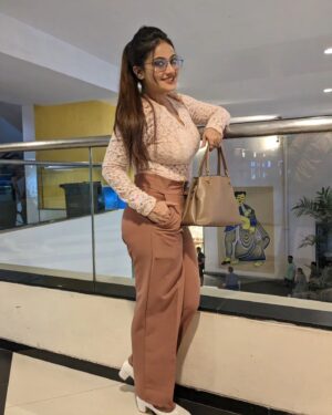 Ankita Bhowmick Instagram - Make happiness ur priority n be gentle wid urself in d process 🤌💓