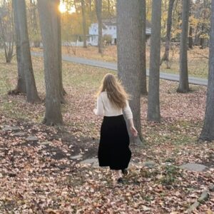 Anna Baryshnikov Instagram - had one of my parents neighbors edibles and was absolutely stoned in my nieces tiktok happy holidays