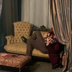 Anna Baryshnikov Instagram - I’m loathe to ramble earnestly on the gram, but here goes. We shot episode 5 right after passing the one year mark since the pandemic began. I felt unbelievably grateful to be working, and was resisting letting myself feel the enormity of that anniversary. @bykeithpowell was shooting the sing-a-long in a technically ambitious way and after giving an inspiring speech about how the day was going to go, the camera equipment promptly broke. What followed was hours of downtime and by the time the cast was all together singing, we were delirious and giddy. I felt possessed by a years worth of laughter. It was Ella’s birthday. Hailee surprised her with balloons and cake. We danced and sang and quieted the hum of anxiety that had taken up permanent residence that year. I was awed by the crew’s patience and precision. By the time Hailee sang hard times, I was a puddle of sobs. It had been such a hard time - continued to be - for so many people. Being together and celebrating meant the world to me that day. It was a privilege. I hope you love this episode like I do. 🖤