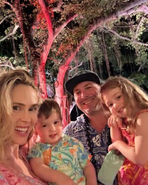 Anna Hutchison Instagram - Incredible start to the new year💫✨
Wishing all of you a beautiful 2024❤️