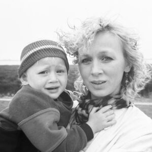 Anna Maria Mühe Instagram - Ach Mama…Still miss you. Every fucking day. Ich liebe dich.