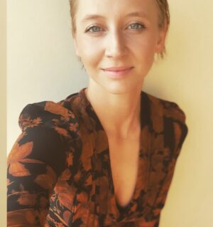 Anna Maria Mühe Instagram - It’s my fucking Birthday and I love it💥danke an alle die ich lieben darf und die mich lieben. ❤️