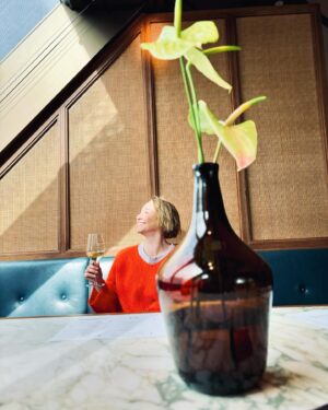Anna Maria Mühe Instagram - Sonntags… 💙  #wien #neuehoheitbrasserie