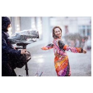 Anna Melikyan Instagram - Последние дни лета и зашкаливающая концентрация красоты и таланта в кадре! #сьемка #реклама @mercuryjewellery @hype.film

@v_isakova ❤️
@anikiti4na ❤️
@kseniarappoport ❤️
 
📷 by @temerina