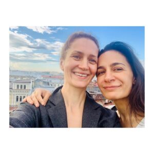 Anna Melikyan Instagram - Сегодня родилась одна удивительная, дивная дива!!! И это большой праздник и радость!!! ❤️❤️❤️#викаисакова @v_isakova