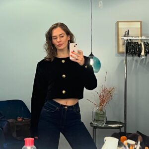 Anna of the North Instagram - Today I turn so old my doctor says I should freeze my eggs. So this year I will. Best birthday week ever - Seoul to New York. <3