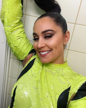 Anna Abreu Instagram - Ihanii keikkoi, ihana fiilis. Kiitos kaikille, jotka olitte kattoo meitä Himoksella ja Raumalla. Love u all!! ❤️