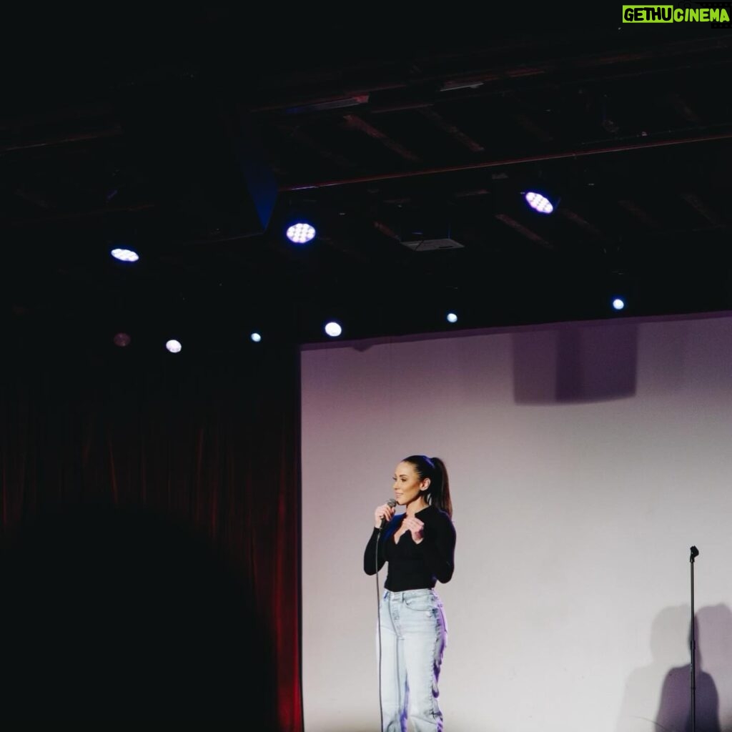 Anna Akana Instagram - Back on the road, back on STAGE after all these years with @jennifersterger has been so incredible & fulfilling. I am so, so grateful for a ✨sold out✨ tour. Truly. Jen made a heartfelt post that I’ll never live up to, but you should know that this hour wouldn’t be what it is without her. Her guidance, wit, wisdom & hilarity went into making this show shine. She helped craft jokes, solidify performance, and would often say “no, Anna, that’s too dark. Not everyone’s as traumatized as we are.” She has been my co-writer, my director, my coach & my friend. Thank you Jen, I don’t even have words to describe how much I love & admire you. You’re brilliant & funny & sharp as a knife. You’re like a sister to me - and that’s the highest regard I can really give anyone. For those of you who aren’t familiar with her work yet, be sure to catch her before she blows up. She is a star, and it’s an honor to be in her light. 📷: @ryanlee.photo & @jokesonsam