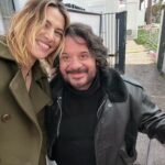 Anna Foglietta Instagram - Andare da @rosario_fiorello a @vivarai2off è sempre un piacere immenso. È in assoluto l’uomo più vulcanico e per bene che io conosca. Ama il talento e gli esseri umani e questo fa di lui l’artista prezioso che è. Non è semplicissimo essere reattivi ed energico già alle 5.45, eppure appena arrivi nella redazione coi suoi autori improvvisamente sembra mezzogiorno. Bravi tutti davvero 👏👏👏👏👏👏 Ieri super puntata con l’amico Lillo (@lillopetrolo) a cui voglio tanto tantissimo bene ❤️ . . . #vivarai2 ❤️