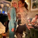 Anna Friel Instagram - Fancy dress. Gracie i still can’t believe this is you. Such a. Chameleon. Tilly’s 18th. @tilly_cayton we love you. Anna and Gracie 🎈🎈🎈🎈❤️❤️❤️