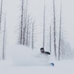 Anna Gasser Instagram - Pow smiles with the best company ❣️ Biggest thanks to @donnacarpenter , @george_burton_carpenter and @burtonsnowboards for this wonderful trip🙏 📸 by @jesselynndawson