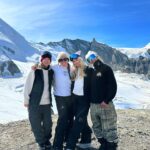 Anna Gasser Instagram - The gang is finally back together 🥰 Thanks @charlesbeckinsale and the @thestompinggroundspark for a couple fun days shredding! 📷: @kiwi_the_terrible and 📲: @silviamittermul