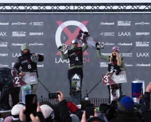Anna Gasser Instagram - Thanks Laax 🇨🇭❤️ happy to put down a run in difficult speed conditions and happy it was enough to jump on the podium 🥉. Big congrats to the Queens @zoisynnott for the win 🥇 and @mia_brookes for her first worldcup podium 🥈
📸 1,2 @redbullsnow 
  3 @lee_ponzio