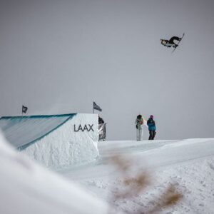 Anna Gasser Instagram - Thanks Laax 🇨🇭❤️ happy to put down a run in difficult speed conditions and happy it was enough to jump on the podium 🥉. Big congrats to the Queens @zoisynnott for the win 🥇 and @mia_brookes for her first worldcup podium 🥈
📸 1,2 @redbullsnow 
  3 @lee_ponzio