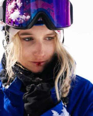 Anna Gasser Instagram - Powder 1 - Anna 0 🫦. I’ll be back for revenge . 
📸 @s4ni