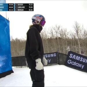 Anna Gasser Instagram - Someone has to come 4th 🤷‍♀️ 
Still happy to put down a run @xgames .  congrats to the bosses on the podium , was fun to send it with all the ladies . Big Air up next 🙆‍♀️