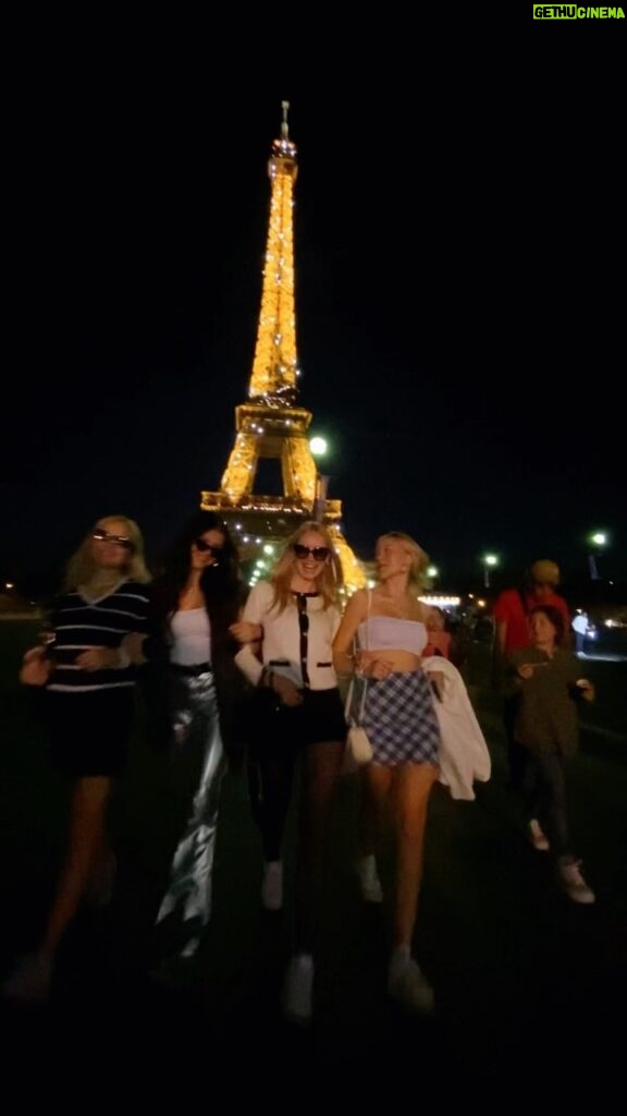 Anna Kadeřávková Instagram - One night in Paris ✨