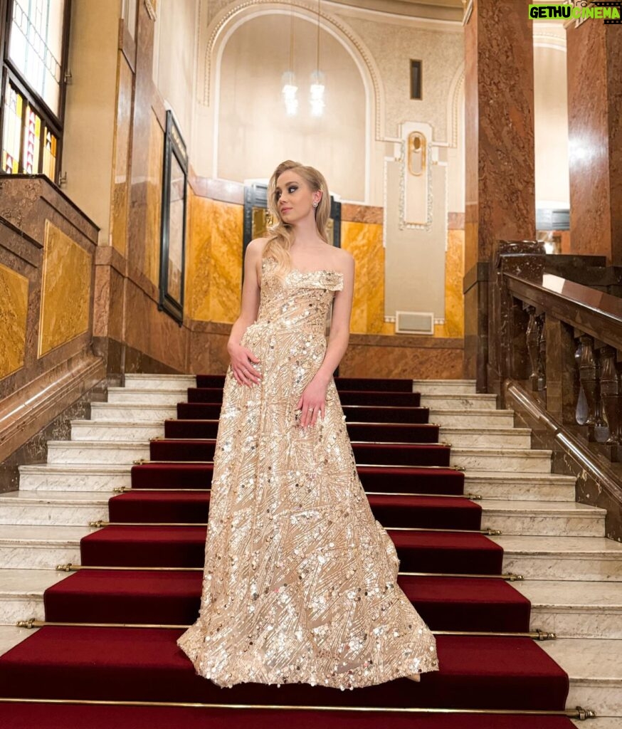 Anna Kadeřávková Instagram - Feelin like a princess 🎀👸🏼 Thank you for having me @ceskyples 💖 dress: @sandramark_fashion_designer 💎💍: @korbicka_sperky muah: @misa.pohadka