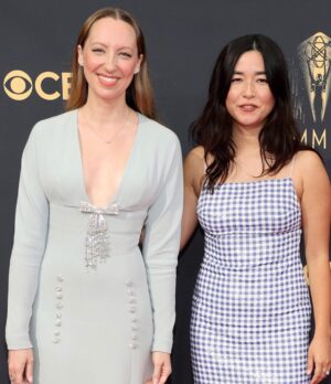 Anna Konkle Instagram - @prada ✨ @televisionacad 
@miumiu 🗯 @mayaerskine 

@brycescarlett 
@sydneylopez 
@lorencanbymakeup

#pen15show #bff