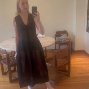 Anna Konkle Instagram - When you dance in the mirror, you like your look. Pilgrim Pam had a night out @womeninfilmla 

@eddie_cook hair glam
@naomi_knights color & collab cut
@alexandraafrench makeup 
@tibi (dress me!)