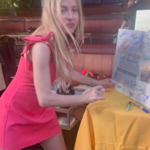 Anna Kulinova Instagram - TBT 10 days ago: GREAT TIME @ Pre~Oscars Luxury Gifting Lounge ECO LUXE 💥 produced by @producerdeb ⭐️ THANK YOU 🙏 for inviting me to be part of this Fabulous event! 💖🤗
I had the chance to collaborate with some Amazing brands as: SOULTECH BOOK by Michelle Barr✨
@producerdeb ✨ @fayahstreetwear ✨ @grzeniaguitars ✨ @revealu_us ✨ @spleash_your_leash 
Stay tuned for more! 💥 #ecoluxelounge #oscars #giftinglounge #collaboration #amazingbrands #fabolous #beauty #smile #happy #redcarpet #fame #glamour #oscars2024 #actinglifestyle #instagood