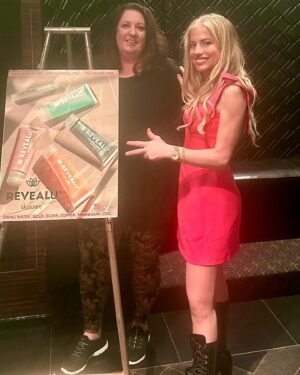 Anna Kulinova Instagram - TBT 10 days ago: GREAT TIME @ Pre~Oscars Luxury Gifting Lounge ECO LUXE 💥 produced by @producerdeb ⭐️ THANK YOU 🙏 for inviting me to be part of this Fabulous event! 💖🤗
I had the chance to collaborate with some Amazing brands as: SOULTECH BOOK by Michelle Barr✨
@producerdeb ✨ @fayahstreetwear ✨ @grzeniaguitars ✨ @revealu_us ✨ @spleash_your_leash 
Stay tuned for more! 💥 #ecoluxelounge #oscars #giftinglounge #collaboration #amazingbrands #fabolous #beauty #smile #happy #redcarpet #fame #glamour #oscars2024 #actinglifestyle #instagood