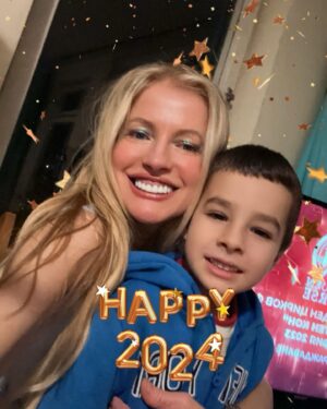 Anna Kulinova Instagram - Wishing  ℍ𝔸ℙℙ𝕐  ℕ𝔼𝕎 𝕐𝔼𝔸ℝ to 𝔼𝕍𝔼ℝ𝕐𝕆ℕ𝔼!!! 💋 Me & my little Prince Nephew 𝕐𝔸𝕊𝔼ℕ!!! 💟  May each day be filled with  𝕃𝕆𝕍𝔼, 𝕃𝔸𝕌𝔾ℍ𝕋𝔼ℝ 𝔾𝕆𝕆𝔻 𝕃𝕌ℂ𝕂 & 𝕌ℕ𝔽𝕆ℝ𝔾𝔼𝕋𝕋𝔸𝔹𝕃𝔼 𝕄𝕆𝕄𝔼ℕ𝕋𝕊! 💝 From 𝔹𝕌𝕃𝔾𝔸ℝ𝕀𝔸 with ❤️🤗💫
#happynewyear #happy2024 #newyear #annakulinova #love #happiness #joy #prosperity #goodluck #success #laugh #mynephew #bestyear #peace #health #instagood