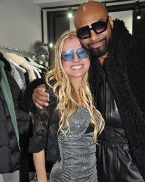 Anna Kulinova Instagram - HOLIDAY CHEERS from HEED NYC  @heednyc 😎 @industryrules X @foravi 
I’m soo Greatfull I had the opportunity to be the Host of this Fabolous Holiday event featuring the Fantastic One of a kind sunglasses 😎🤩
THANK YOU 🙏  soo much to HEED NYC for this collaboration! ❤️ and made me part of their family! Many Thanks to all of you who attended and came to meet the Super Talented Designer Taheed Watson!!! 🌟𝙃𝘼𝙋𝙋𝙔 𝙃𝙊𝙇𝙄𝘿𝘼𝙔𝙎 𝙀𝙑𝙀𝙍𝙔𝙊𝙉𝙀!!! 💖💫Come to try and  pick up your favorite shades 💋
𝙋𝙝𝙤𝙩𝙤 𝘾𝙧𝙚𝙙𝙞𝙩 @photo.robnyc 📸 ⚡️
Available at:
@foravi ✨ @opreyewear ✨
@moxytimessquare and @moxyhotels NATIONWIDE 🔜  #heednyc #sunglasses #holidayevent #uniquesunglasses #oneofakind #befearless #befree #takeheed #luxuryeyewear #bestsunglasses #makeastatement #beautiful #happyholidays #industryrules #foravi #annakulinova #instagood #amazing #superstar