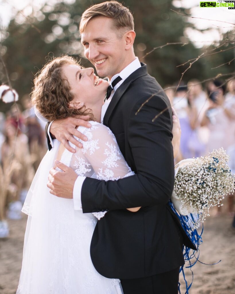 Anna Kuzina Instagram - Это была сумасшедшая, весёлая, трогательная, разрывная свадьба ✨🥰 @dimasovajr @d_legeida спасибо вам за этот незабываемый день! Будьте счастливы всегда ❤️