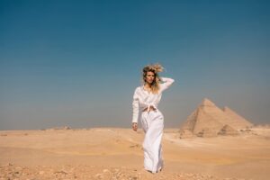 AnnaLynne McCord Instagram - 🇪🇬 I’ll see you, soon…  Who’s coming with me?