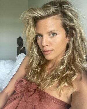 AnnaLynne McCord Instagram - Happy Beltane, Beloveds… 🌹